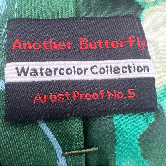 J. Garcia 100% silk Abstract Green and Teal Tie - Picture 6 of 8